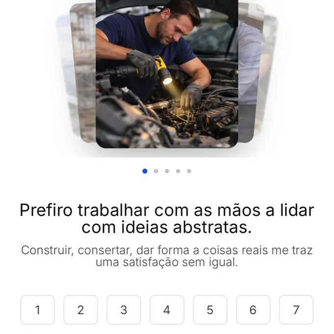 Pantalla del assessment de Career Guide con una pregunta sobre el perfil y escala de respuesta de 1 a 7